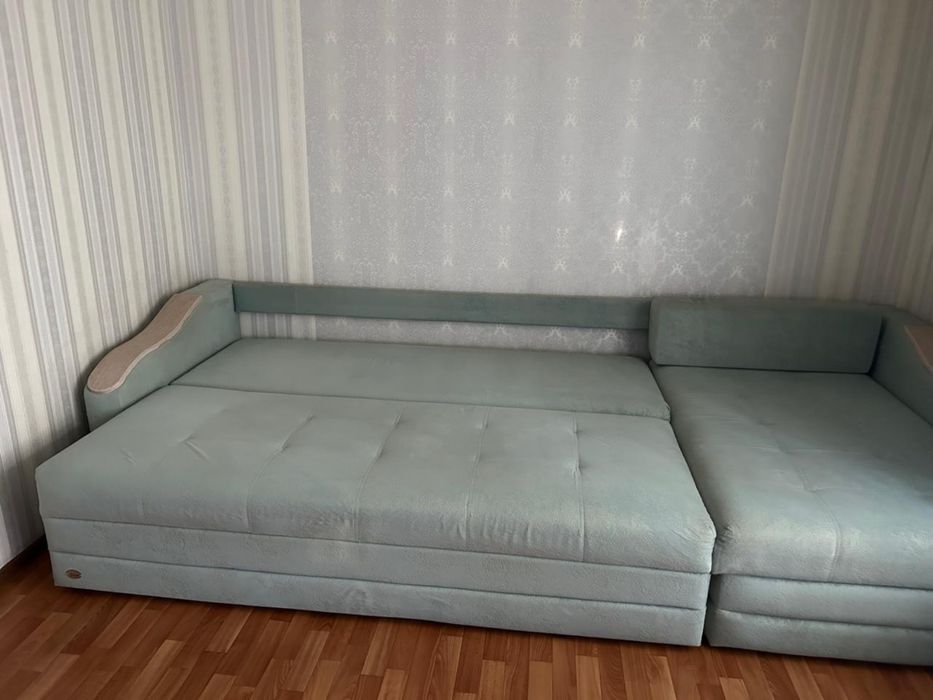 продам диван б/у
