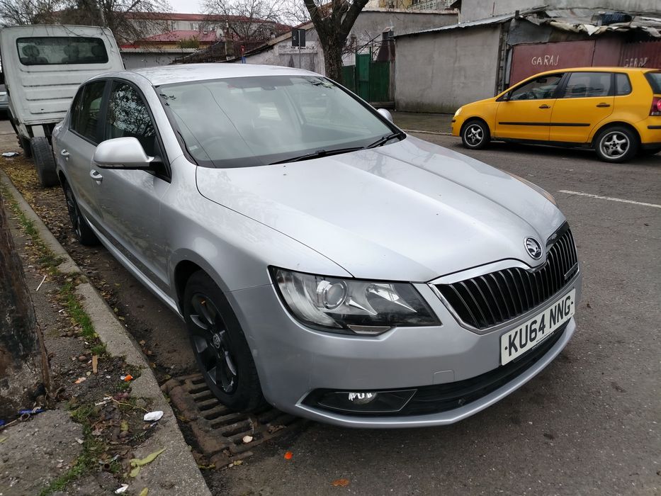 Vând Skoda superb 16 tdi