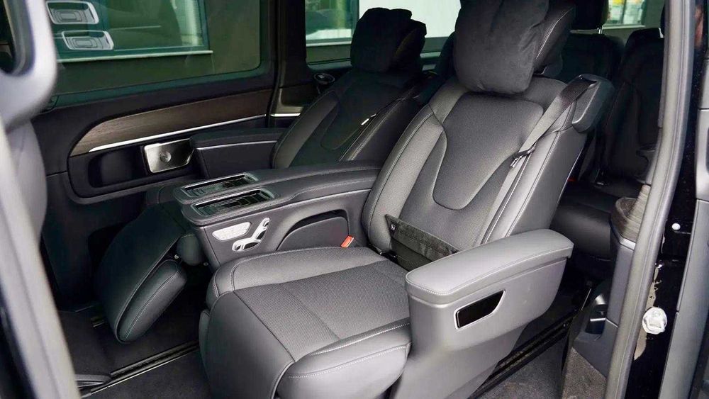 Cesiune leasing–Mercedes V-Class V300extra-lung AVANTGARDE,4MATIC-2025