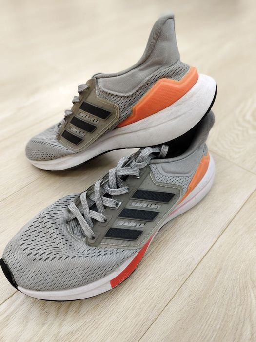 Кроссовки 40 размер