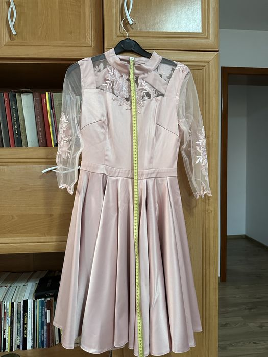 Vand rochie de ocazie