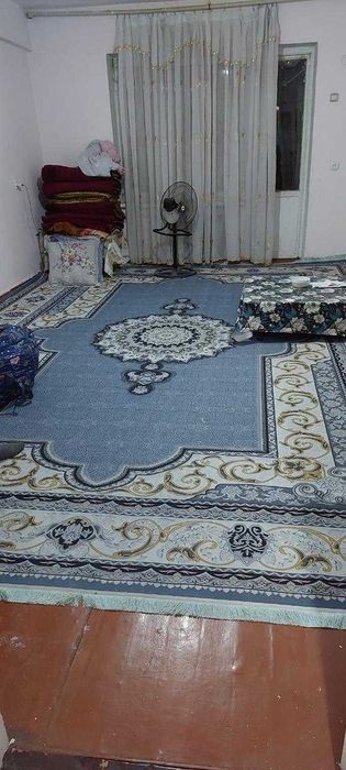 Дубовый галерейка 1/4/4 уй сотилади