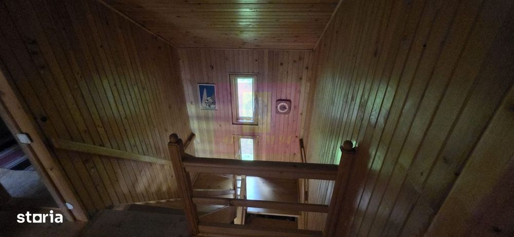Cabana cu 5 camere de vanzare in Provita