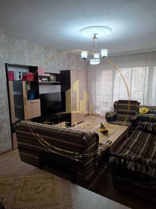 Дава се под наем Тристаен апартамент в Варна, Цветен квартал - 74 кв.м за 548.25 € - Снимка #2