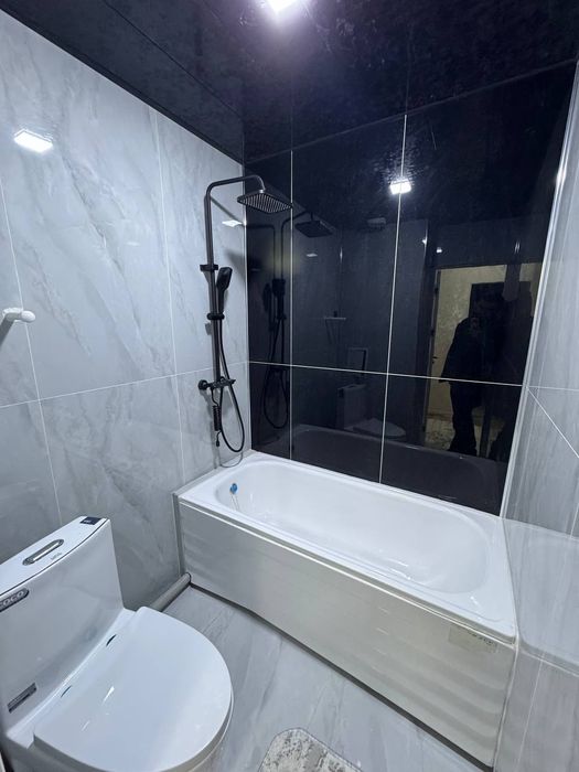 Buxara cityda joylashgan 10 qavatli Monolitni domning 8-qavatidan
2 xo