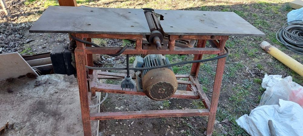 Абрика с трифазен мотор