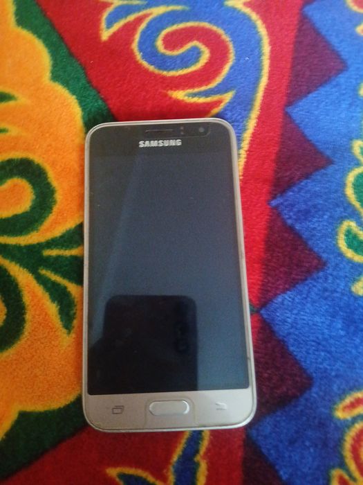 Самсунг j1 mini  не включается