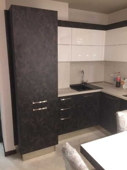 Дава се под наем Двустаен апартамент в София, Дървеница - 75 кв.м за 362.1 € - Снимка #1