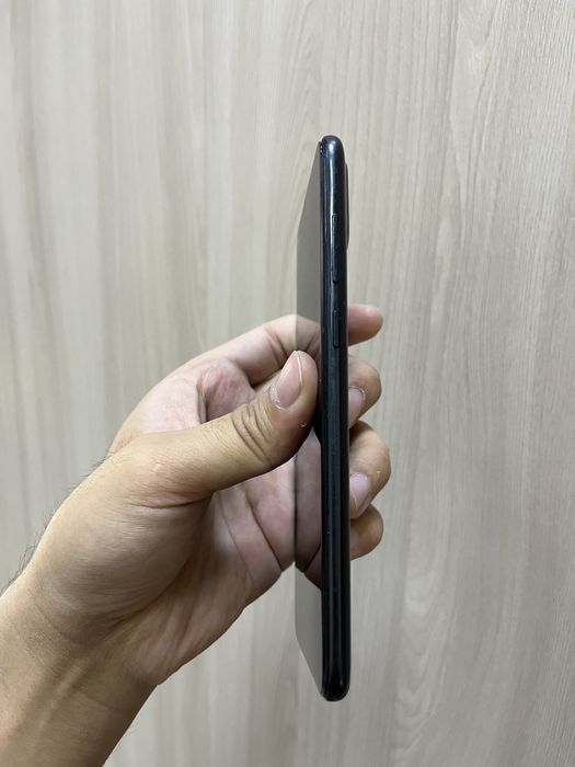 Продам Samsung A11 2/32GB