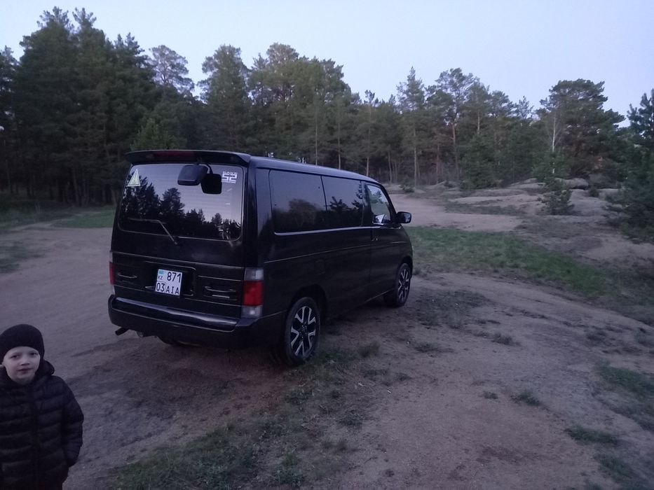 Мазда Бонго 1995год 2.5 газ бензин