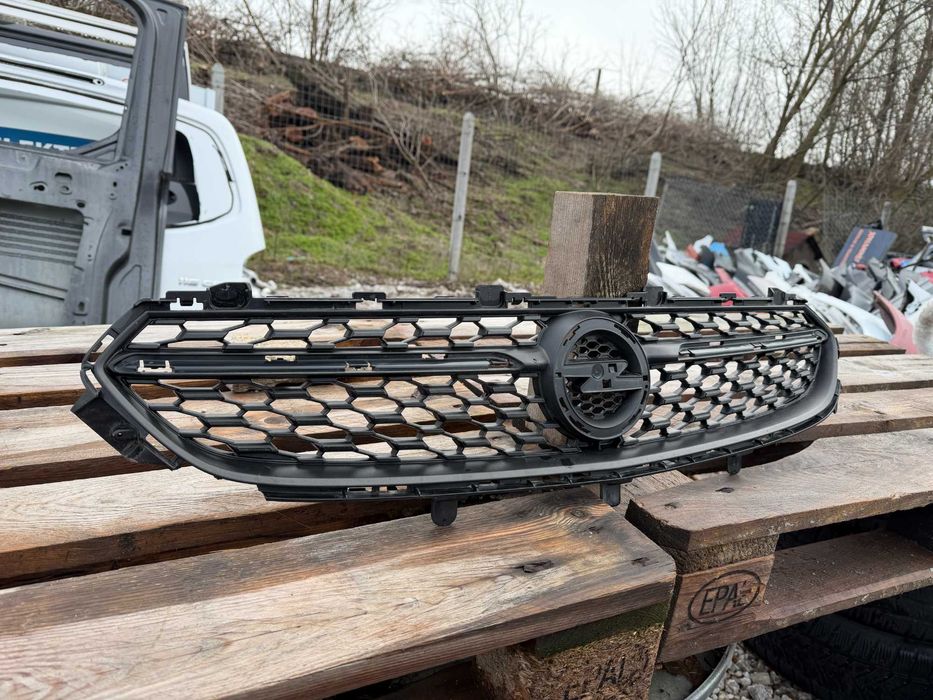 Решетка Opel Corsa F