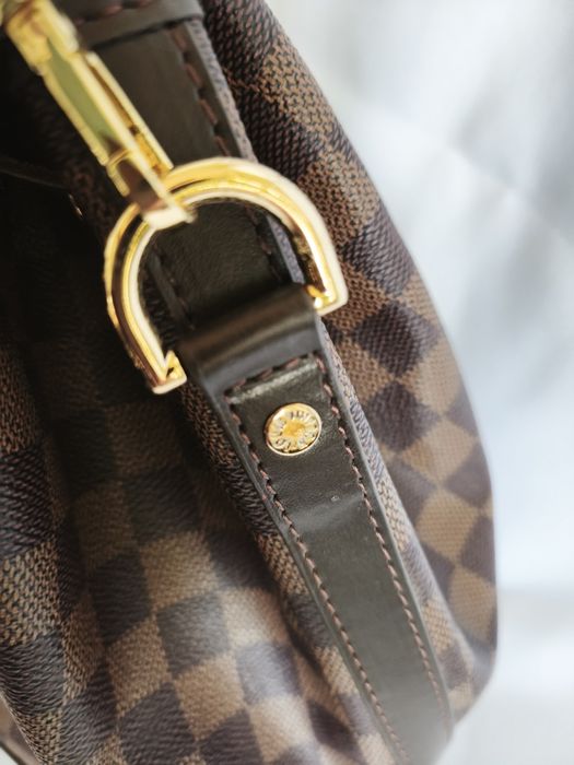 Louis Vuitton, чантата еко кожа