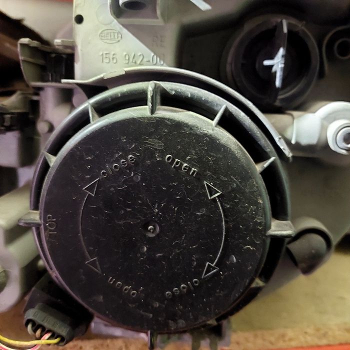 Фар Ц класа КУПЕ Xenon W203