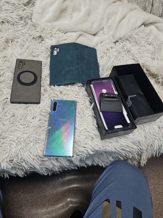 Продам Samsung note 10 plus 12/256