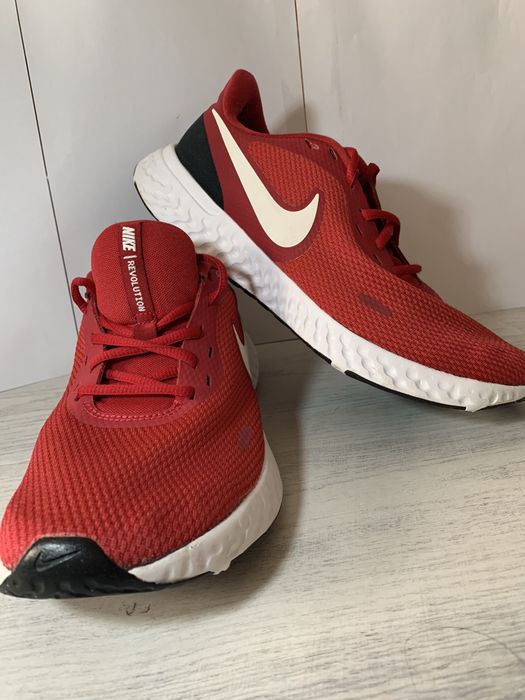 Nike Pantofi pentru alergare Revolution 5 BQ3204 600 Roșu