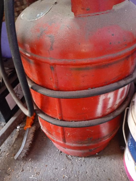 Газова бутилка функционална работеща