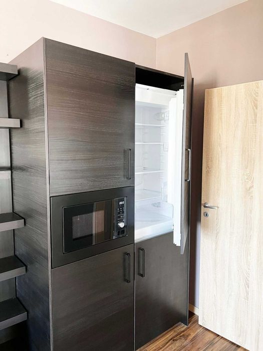 Дава се под наем Двустаен апартамент в София, Център - 70 кв.м за 600 € - Снимка #2