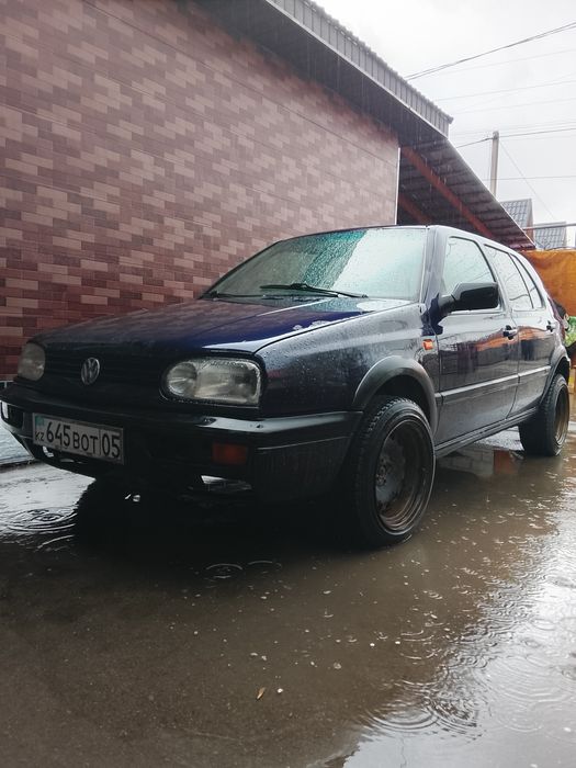 Автомашина Гольф