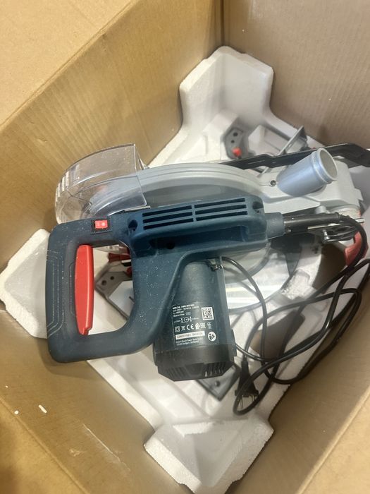 Продам торцевую пилу-углорез BOSCH