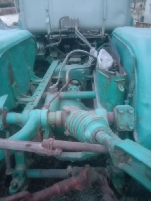 T 150 Трактор сотилади