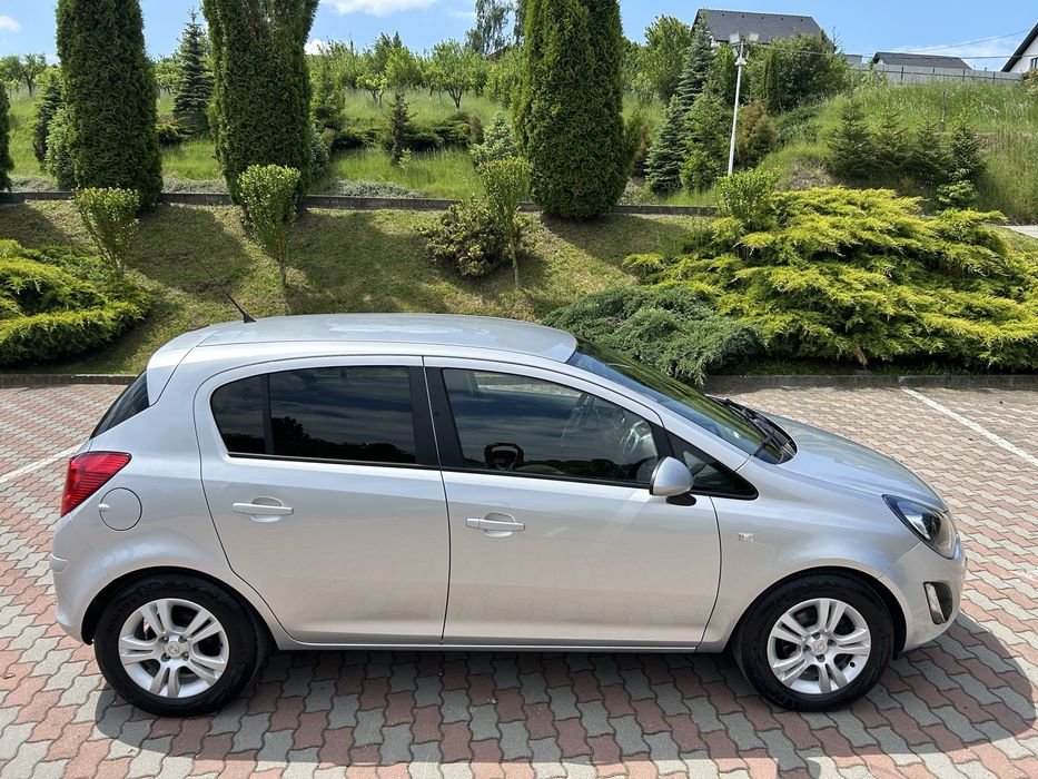 -Opel corsa facelift-1.4benzina-101cai-euro5-2011-adusa din germania-