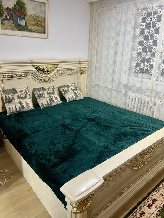 Pat de dormitor de vanzare