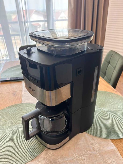 Cafetieră cu râșniță KRUPS Grind and Grew KM832810