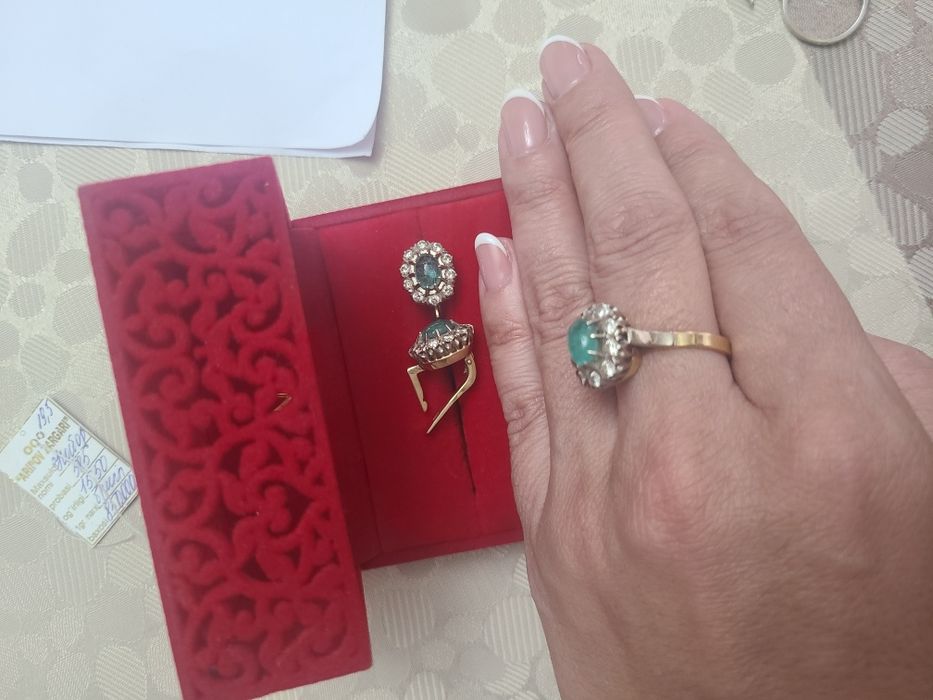 Комплект бриллианты с изумрудом