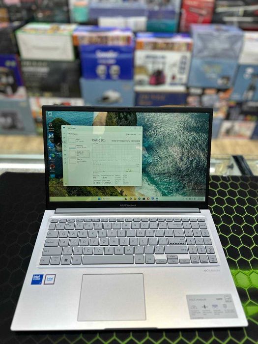 Asus Vivobook core 7