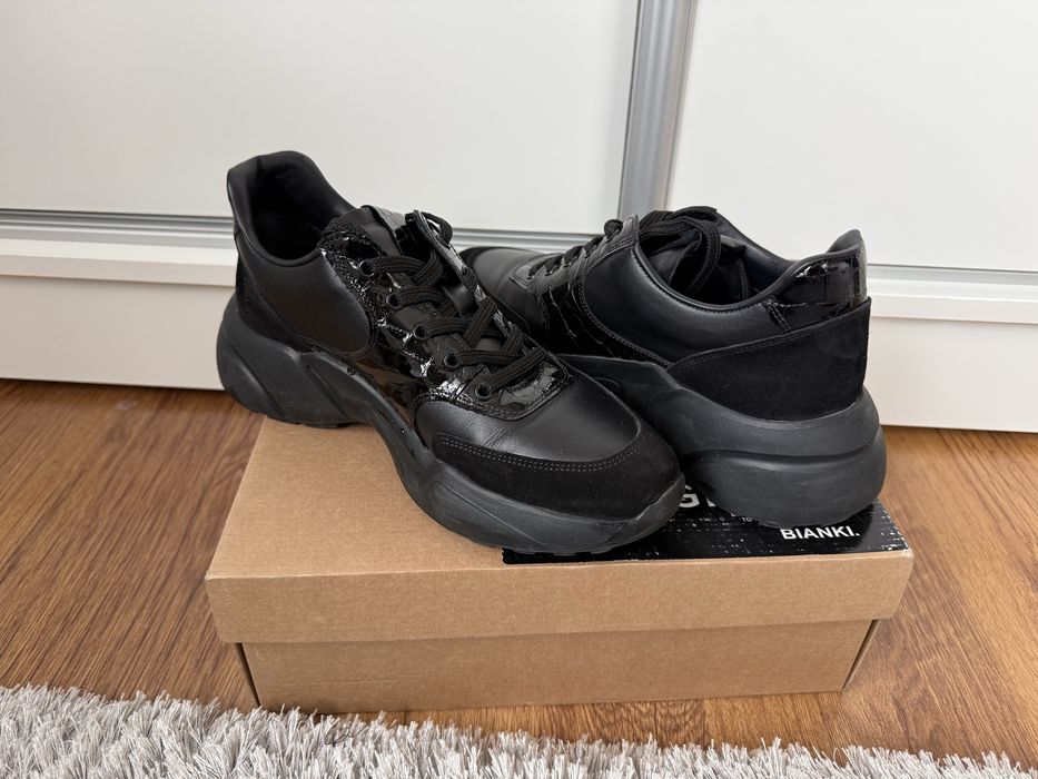 Нови маркови обувки от естествена кожа