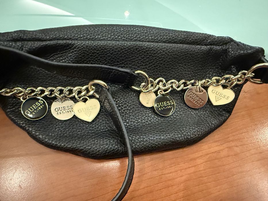 Чанта Guess, цена 70лв.