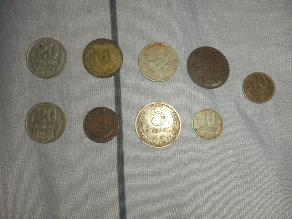 Продам старые коликционные монеты