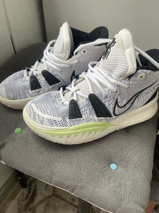 Красовки для воллейбола