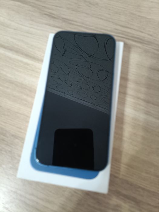 Айфон 13 128 гб .