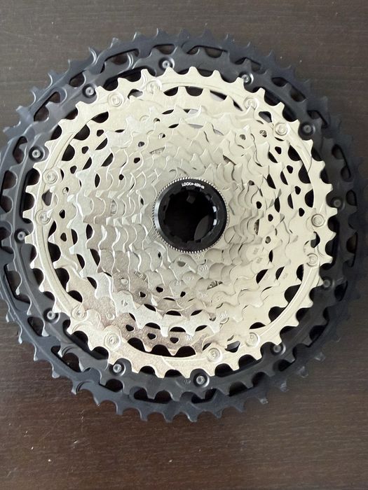 Pinioane si BB shimano noi