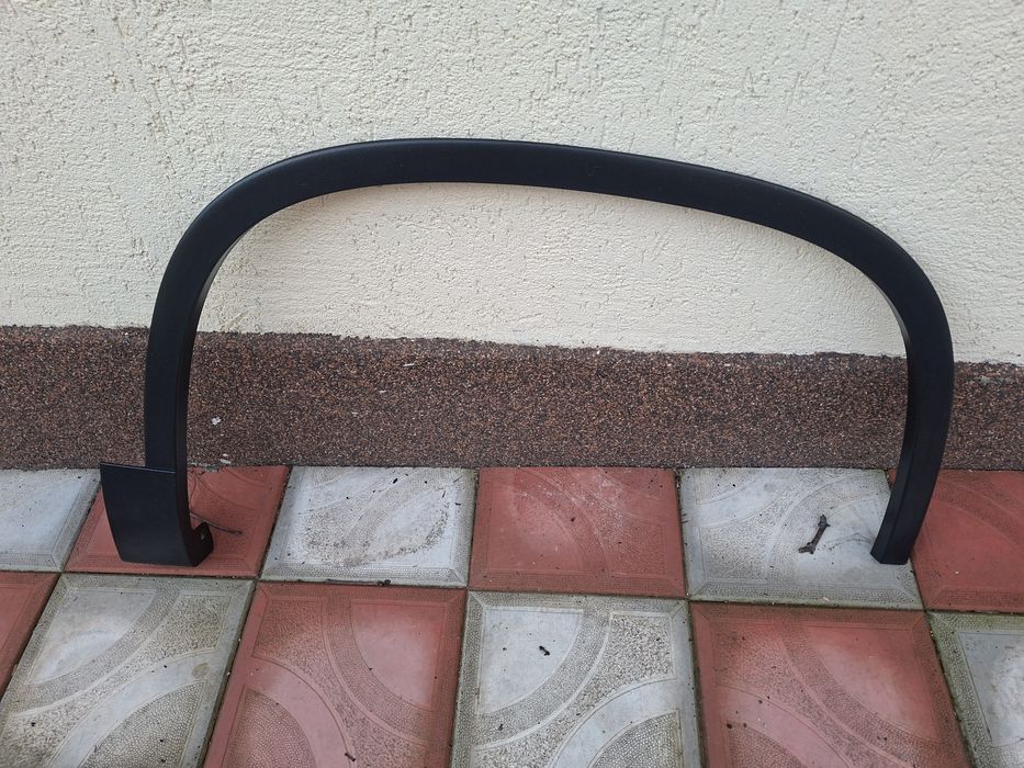 Vând bandou dreapta fata ww Tiguan 2010