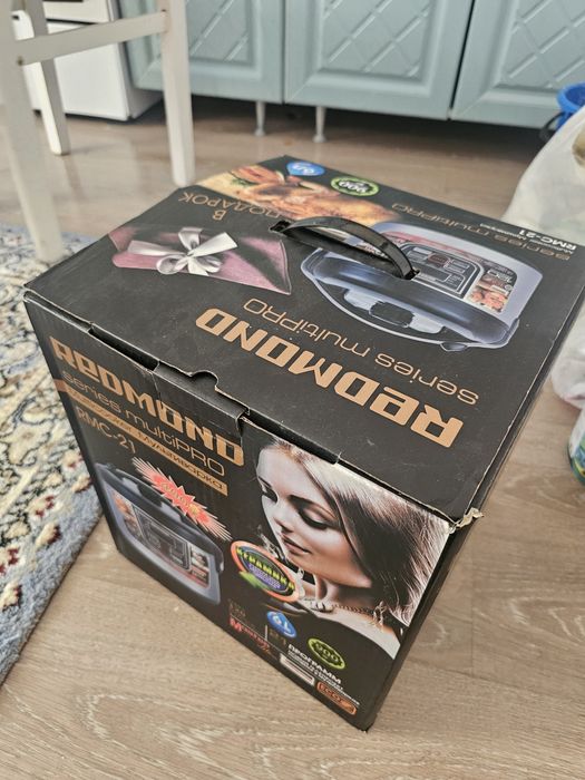 Мультиварка REDMOND б/у в хорошем состоянии