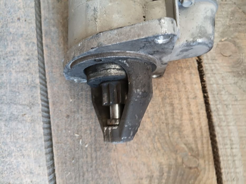 Продам стартер ваз приора 3х