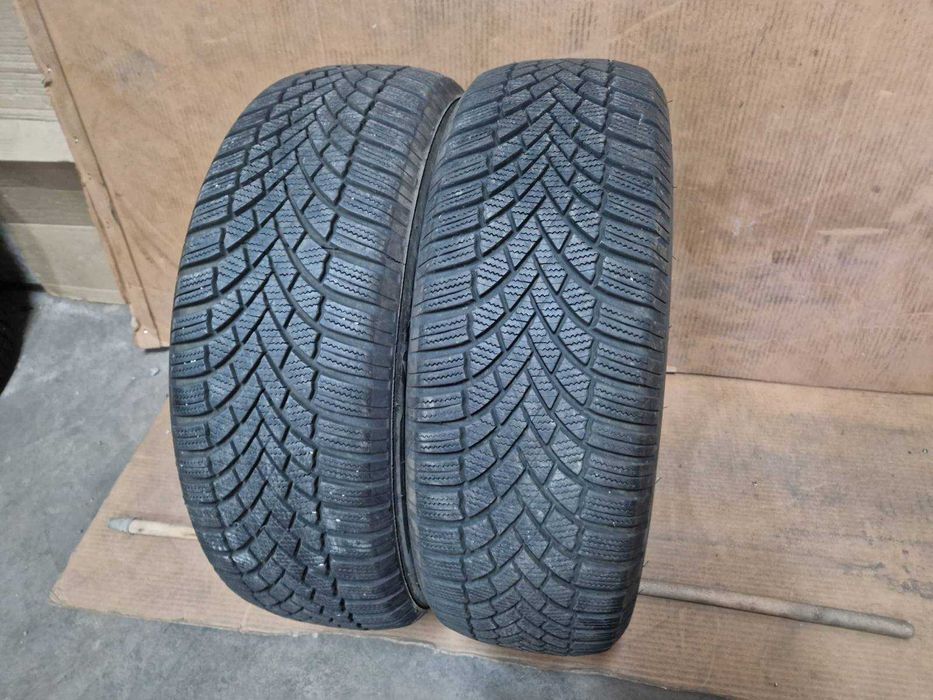 2 Bridgestone R17 215/60
зимни гуми
DOT3419
