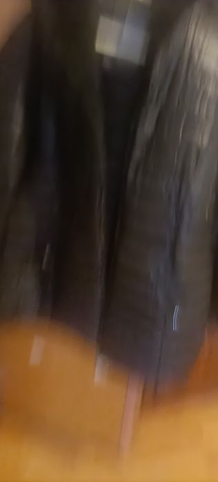 Vând geacă damă aproape nouă