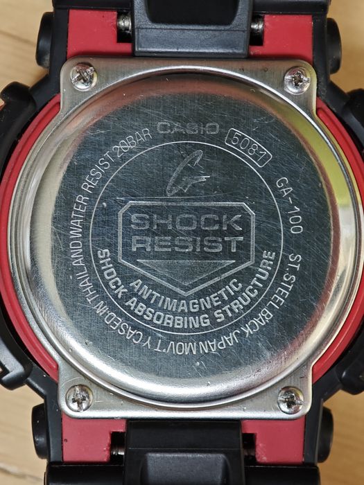 Часовник Casio G-Shock GA-100