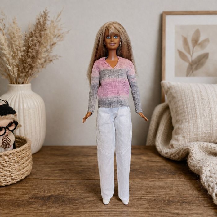 Свитер для куклы Барби