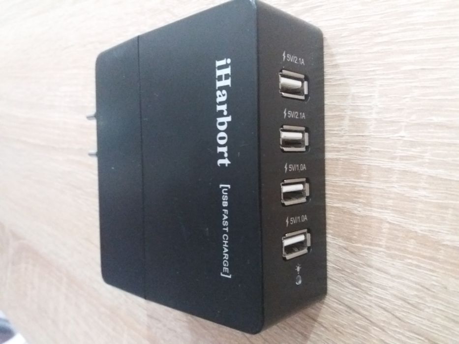 Încărcător priză usb