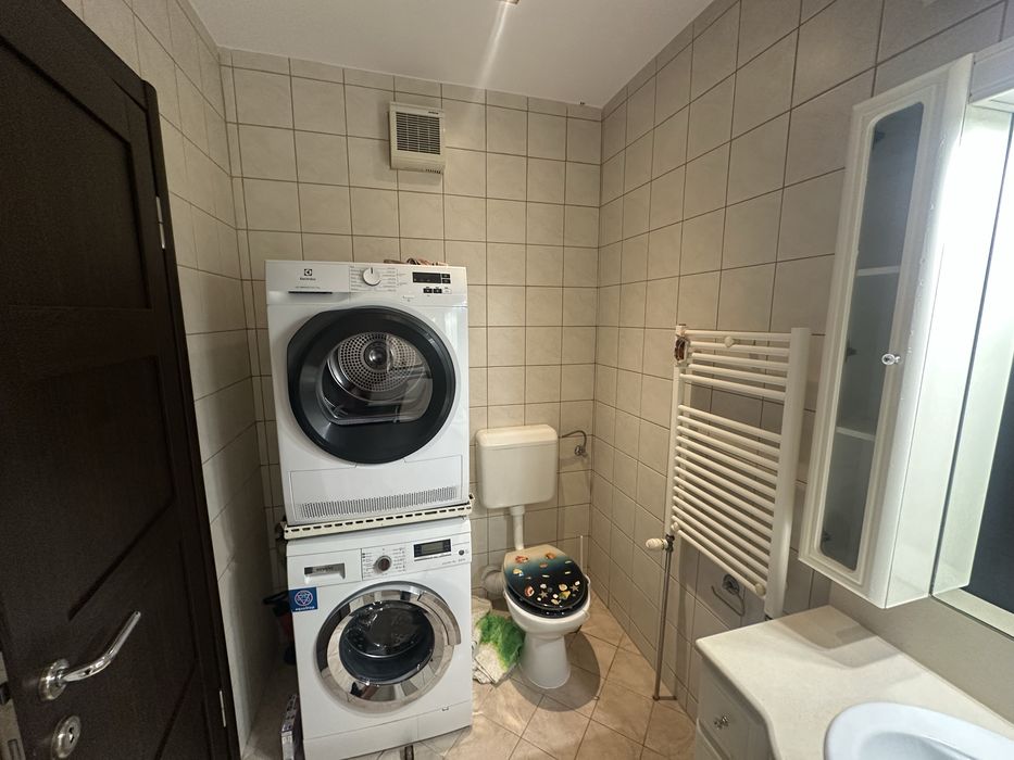 Inchiriere apartament 4 camere