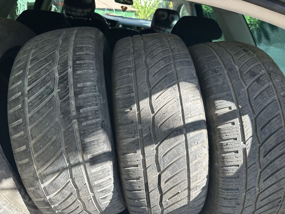 Гуми 225/55R17 -всесезонни Infinity