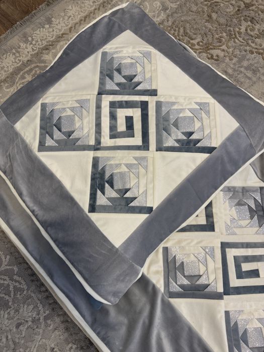 Құрақ көрпе жастығымен, тысы