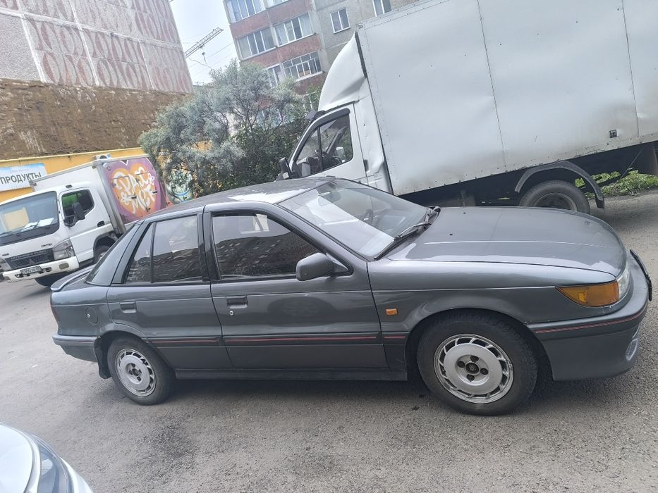 Продам Митсубиси Лансер
