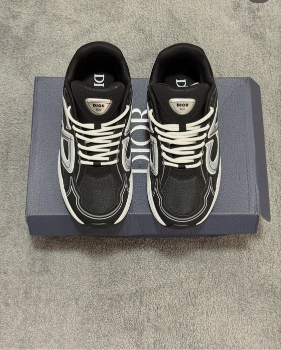 Dior b30.