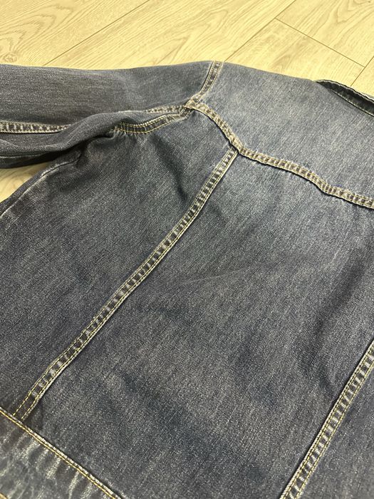 Джинсовая куртка