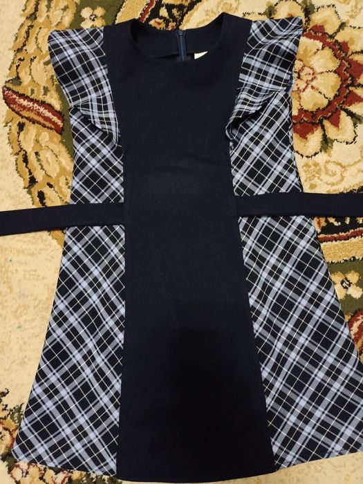 Продам школьную форму